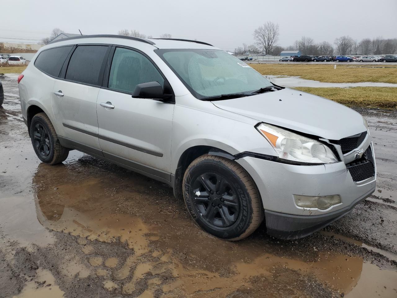 2012 Chevrolet Traverse - Image 4