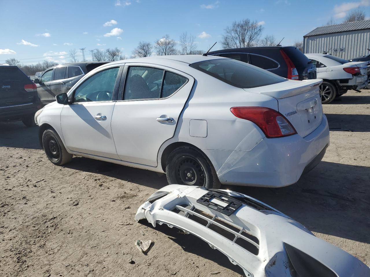 2019 Nissan Versa - Image 2