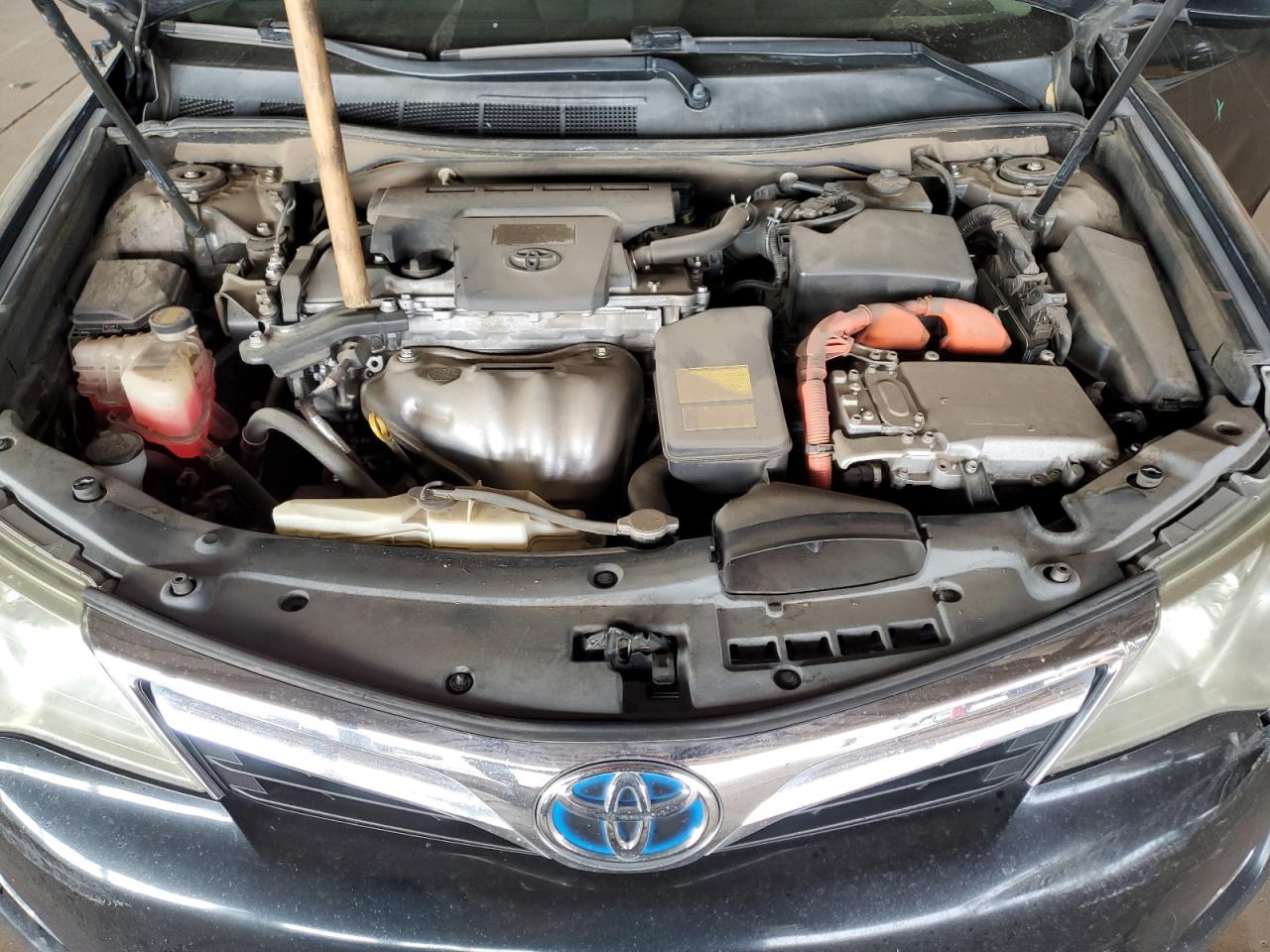 2012 Toyota Camry - Image 11