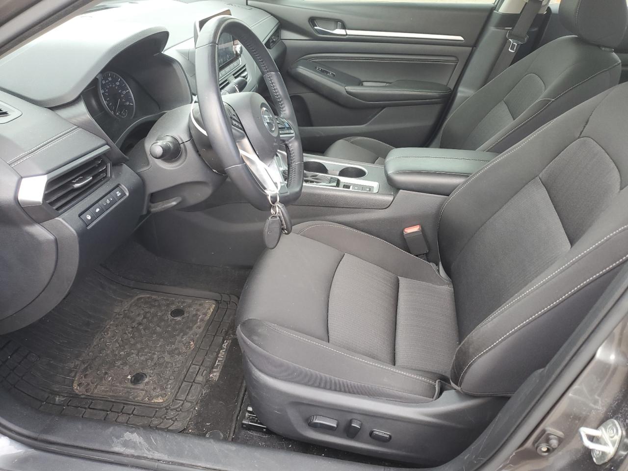 2019 Nissan Altima - Image 7