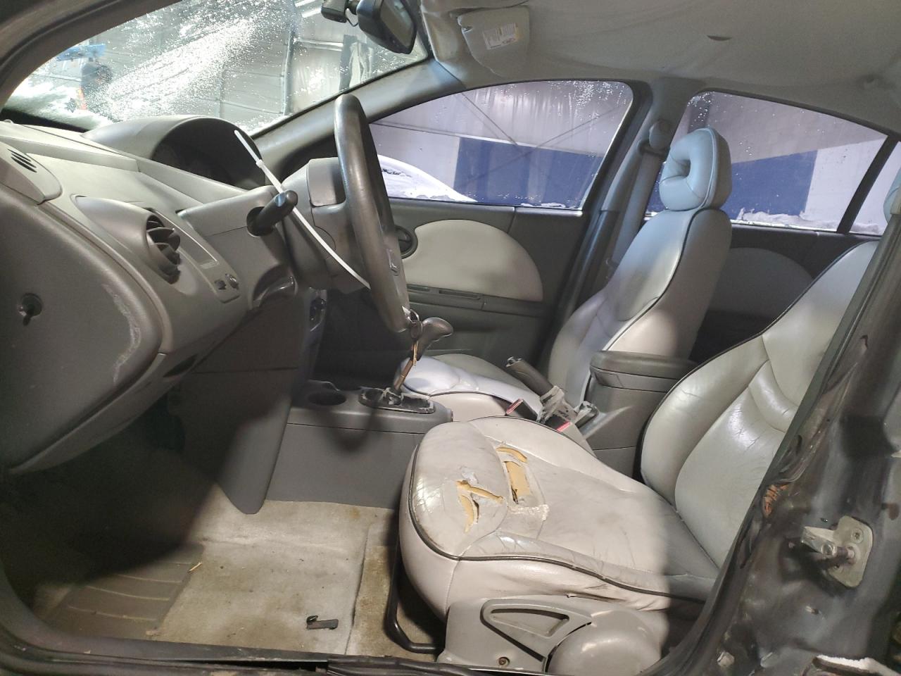 2004 Saturn ION - Image 7