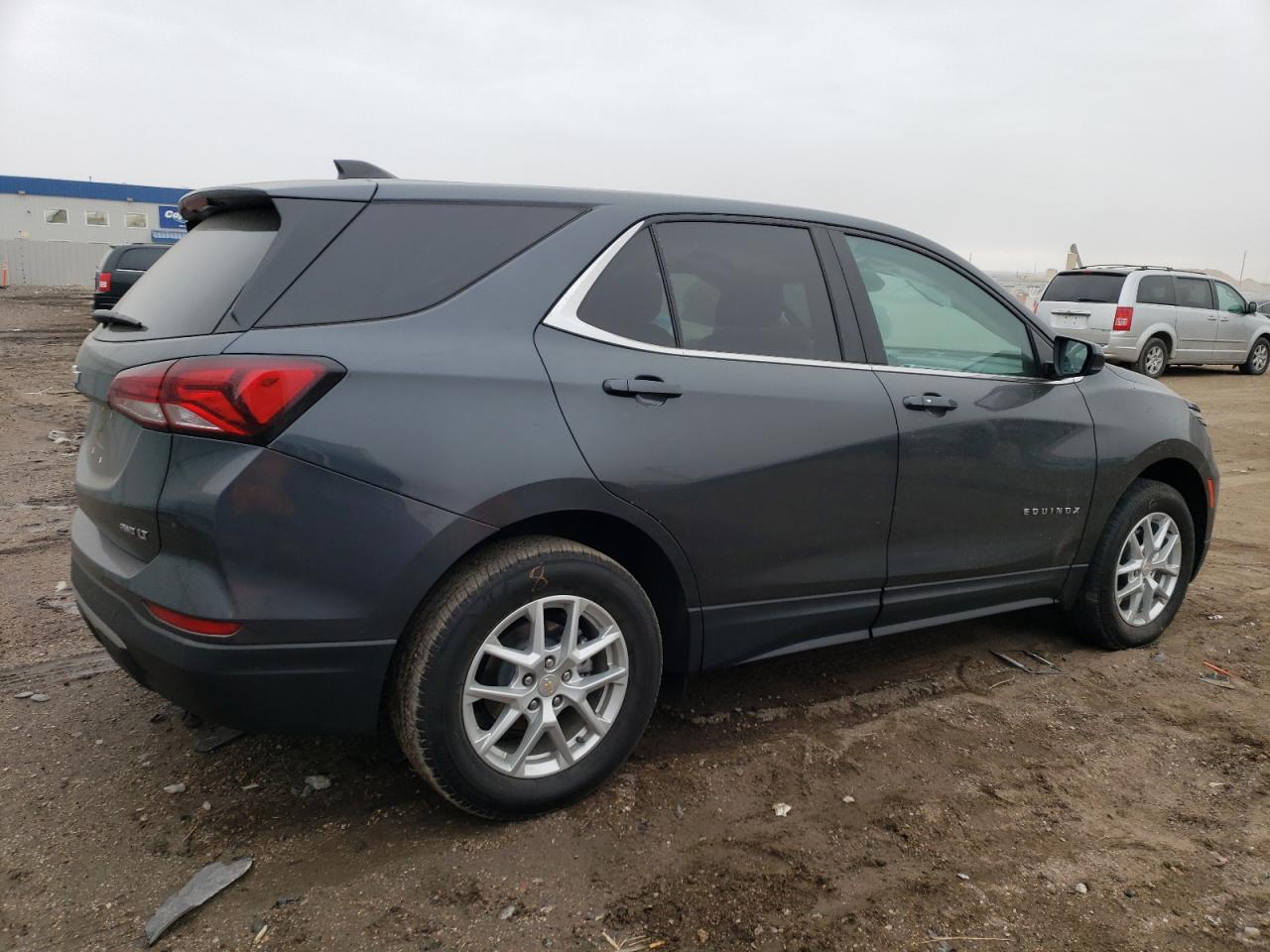 2023 Chevrolet Equinox - Image 3