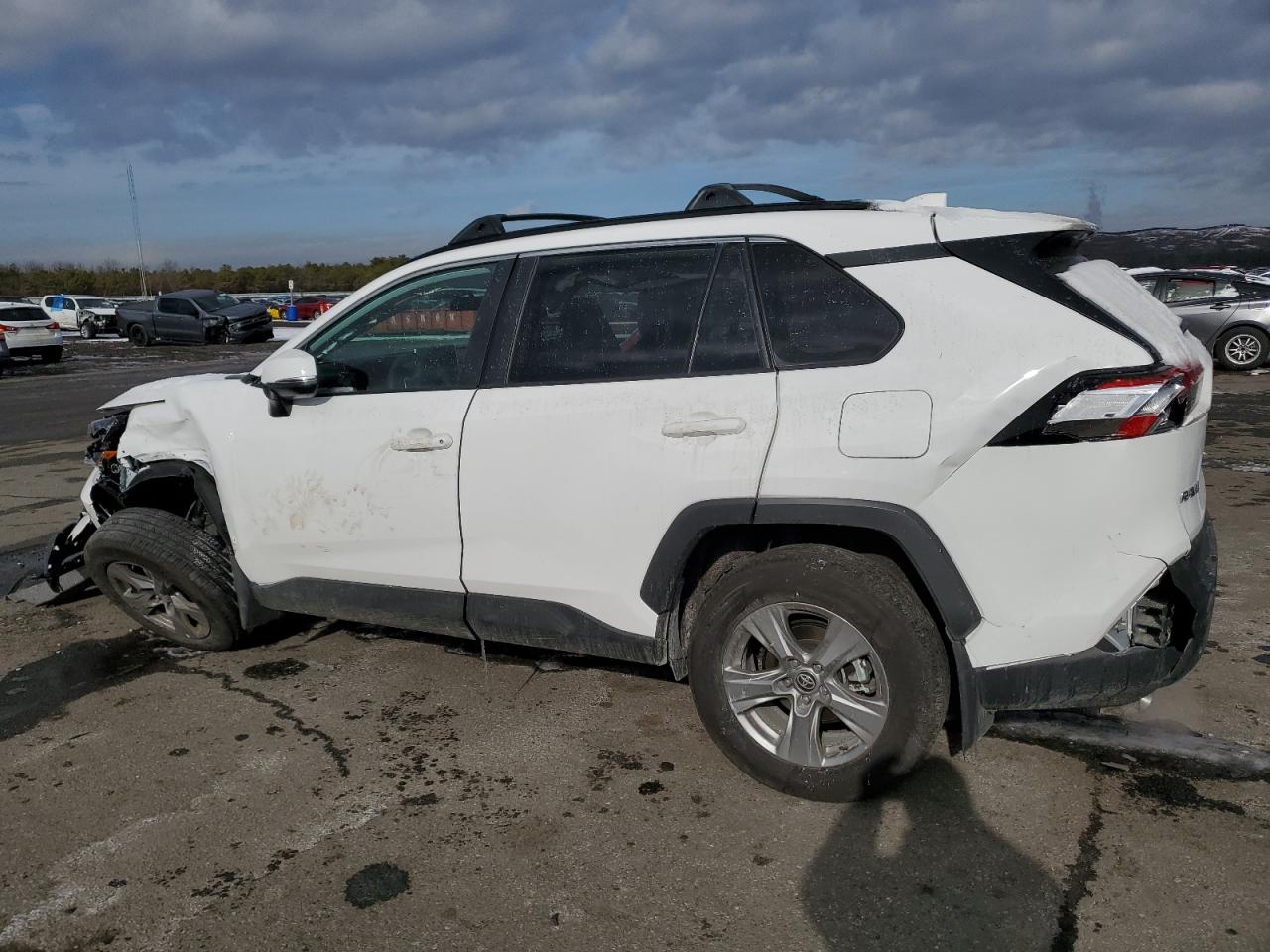 2024 Toyota RAV 4 - Image 2