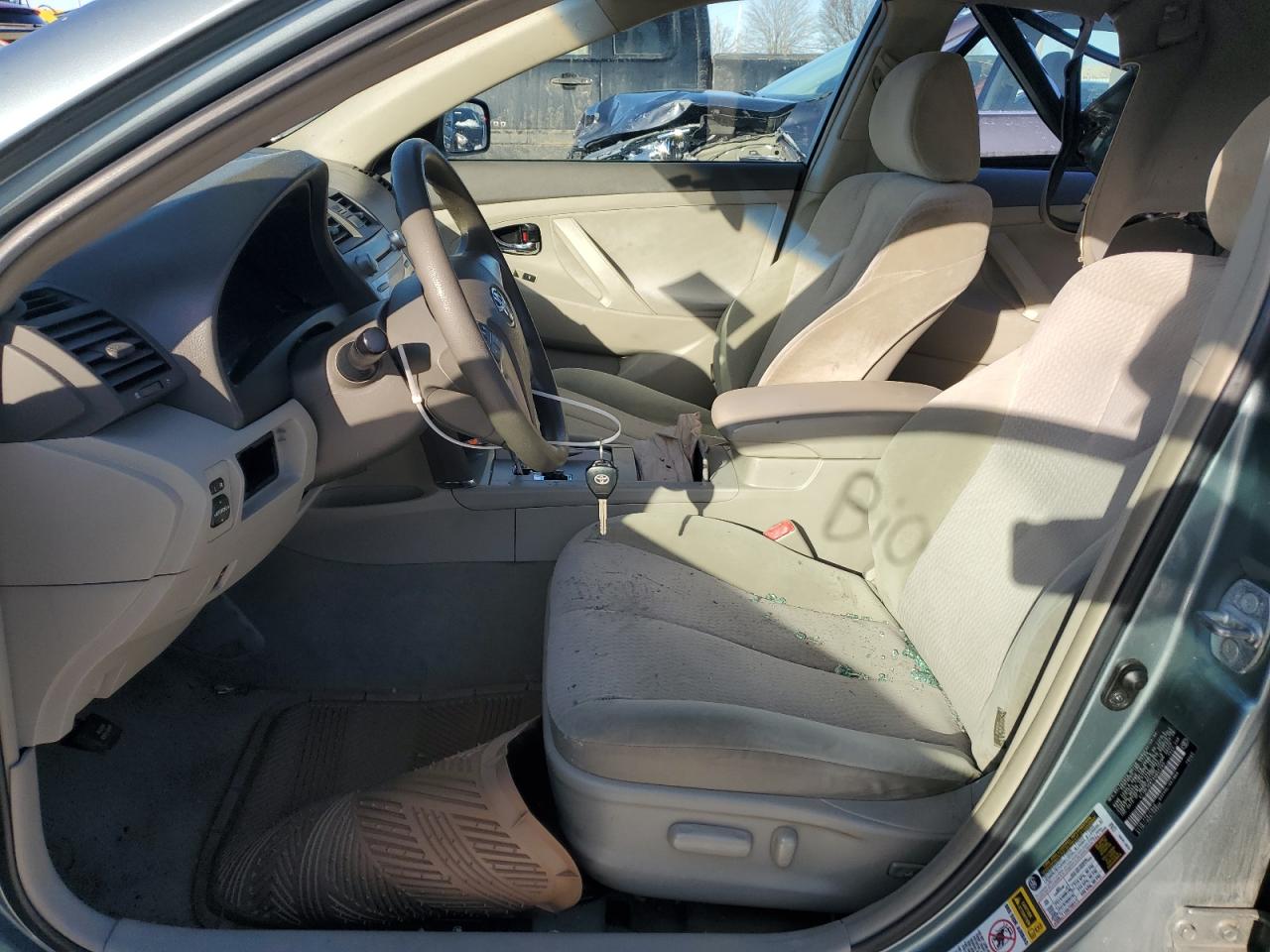 2010 Toyota Camry - Image 7