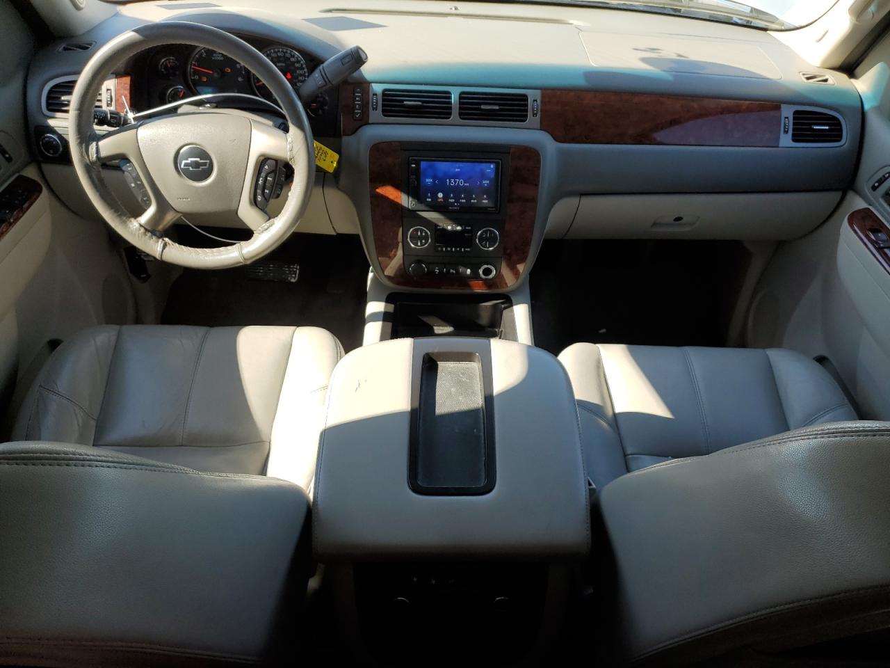 2013 Chevrolet Suburban - Image 8