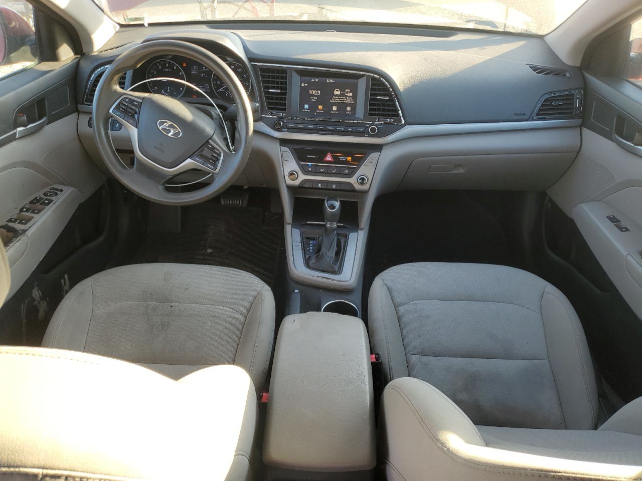 2017 Hyundai Elantra - Image 8