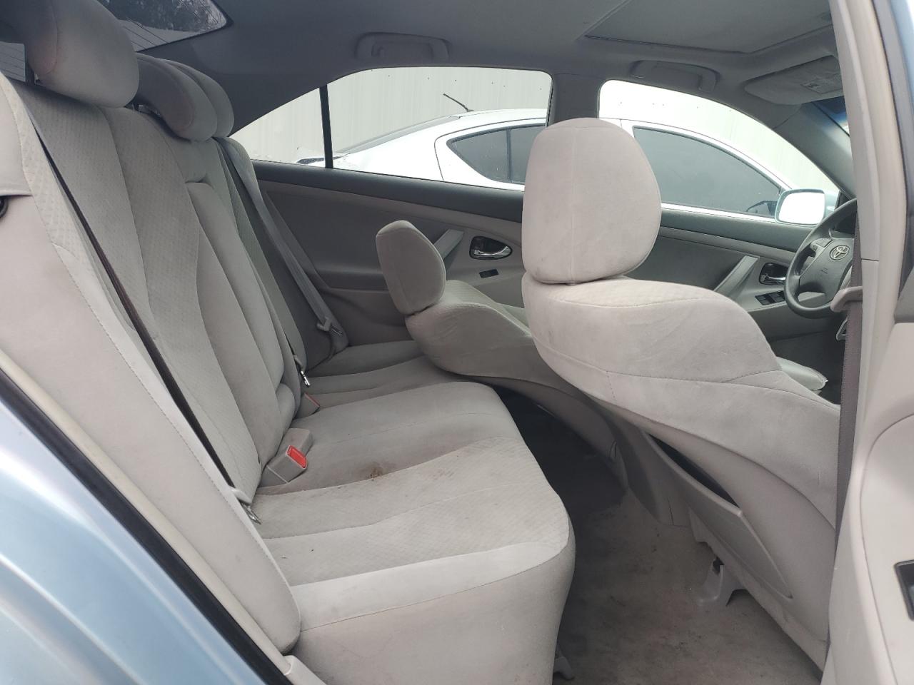 2009 Toyota Camry - Image 10