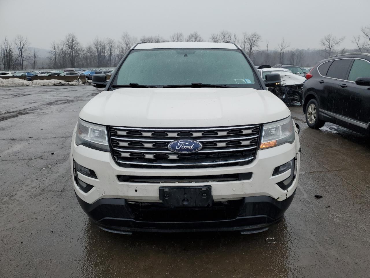 2017 Ford Explorer - Image 5