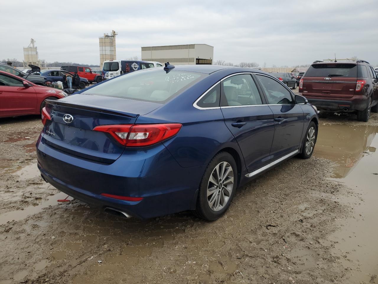 2016 Hyundai Sonata - Image 3