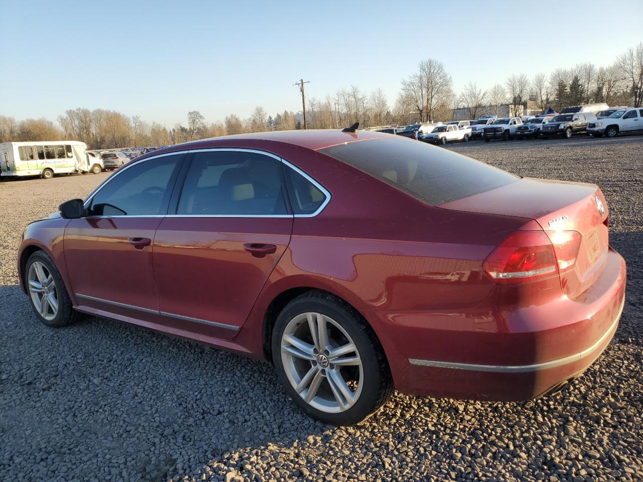 2015 Volkswagen Passat - Image 2