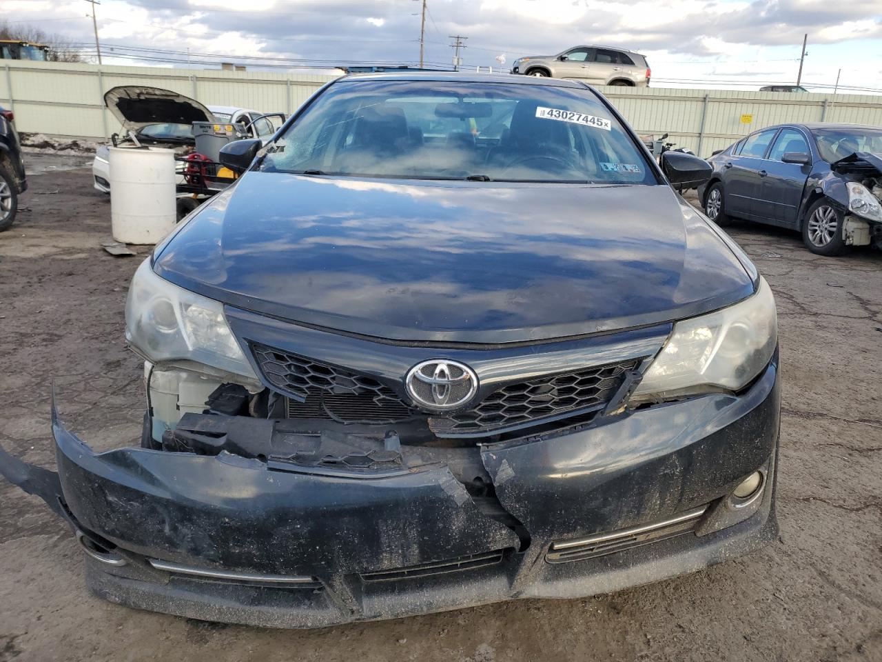 2012 Toyota Camry - Image 5