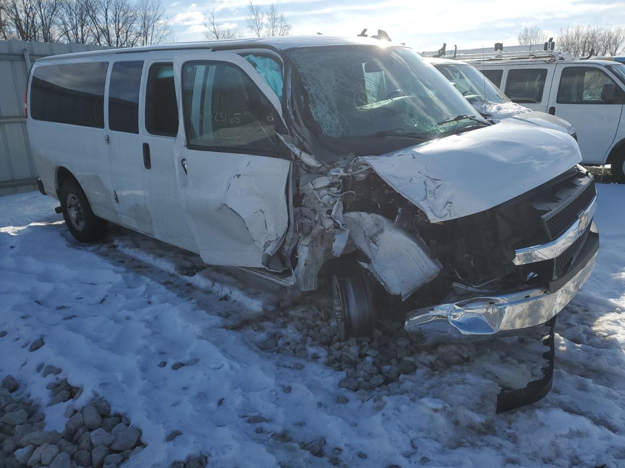 2017 Chevrolet Express - Image 4