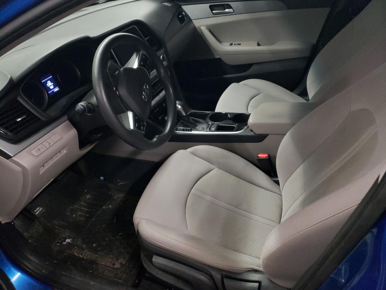 2018 Hyundai Sonata - Image 7