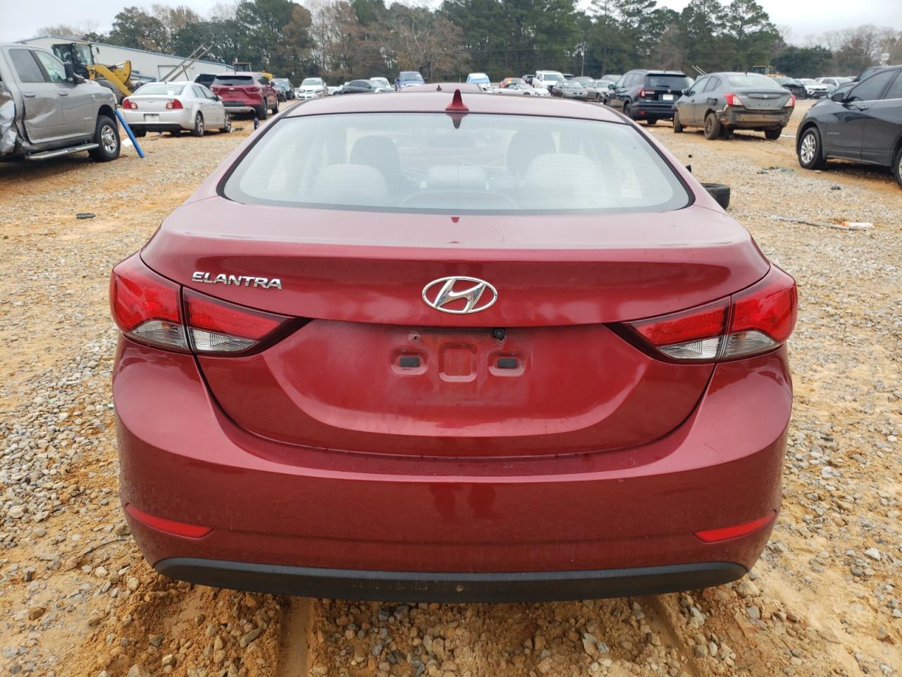 2016 Hyundai Elantra - Image 6