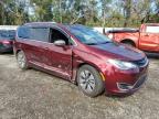 2018 Chrysler Pacifica Hybrid Limited na sprzedaż w Riverview, FL - Side