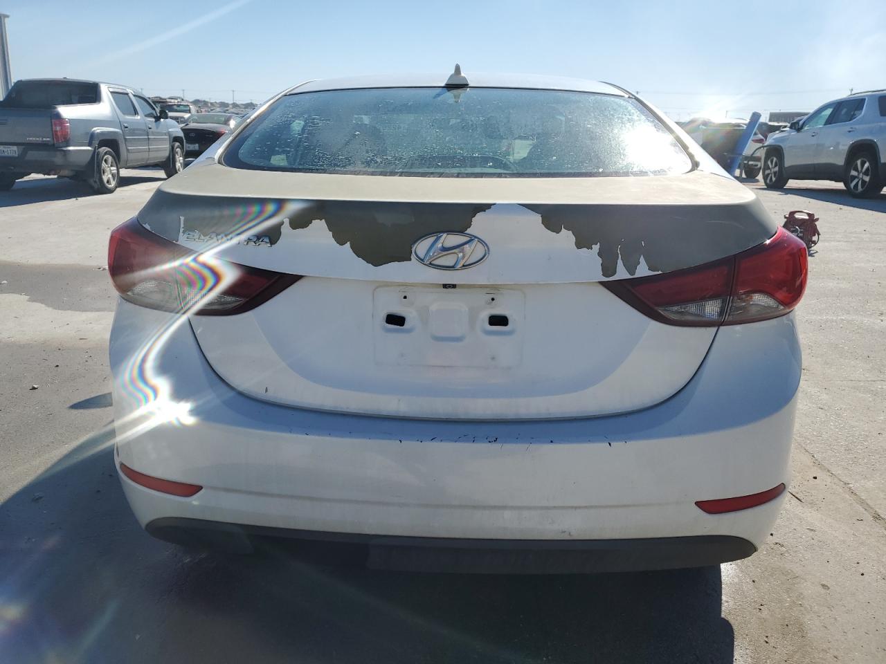 2016 Hyundai Elantra - Image 6
