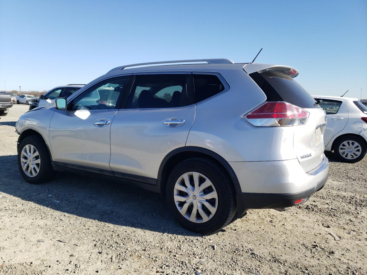 VIN 5N1AT2MN5GC848263 2016 NISSAN ROGUE no.2