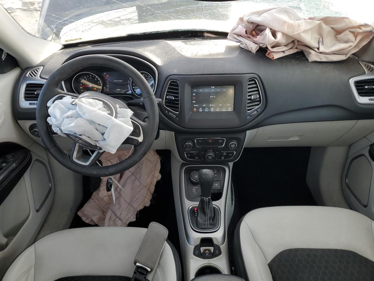 2018 Jeep Compass - Image 8