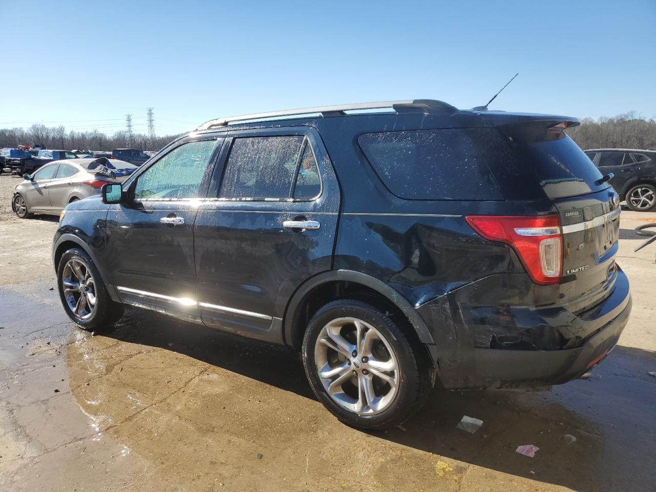 2014 Ford Explorer - Image 2