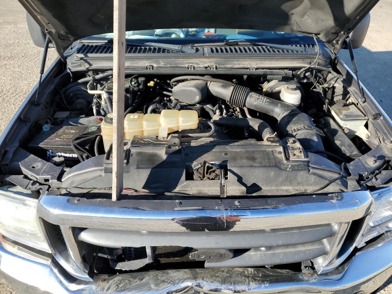 2003 Ford F250 - Image 12