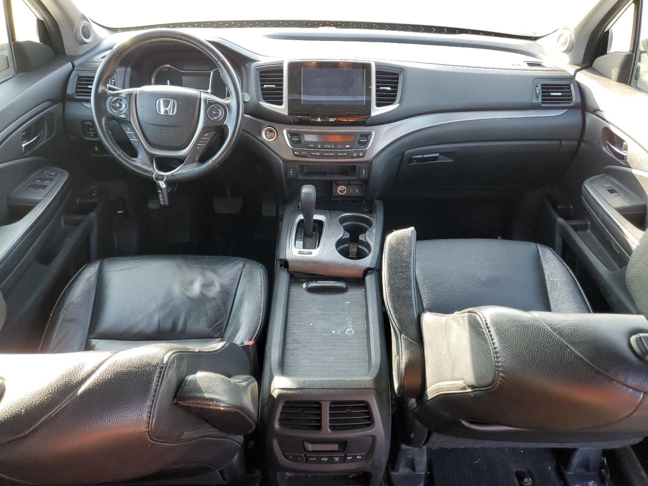 2017 Honda Pilot - Image 8