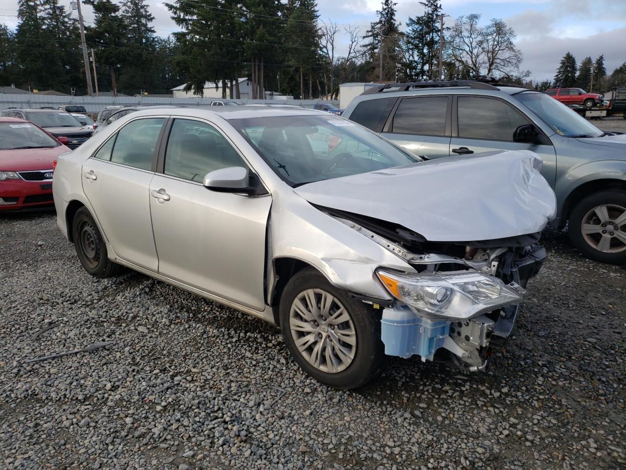 VIN 4T4BF1FK0ER383137 2014 TOYOTA CAMRY no.4