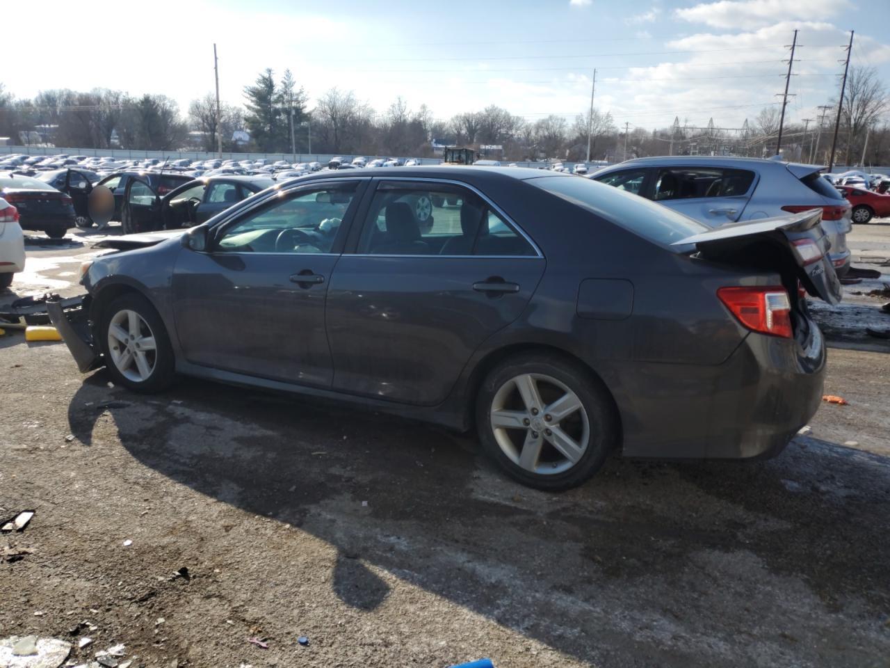 2014 Toyota Camry - Image 2