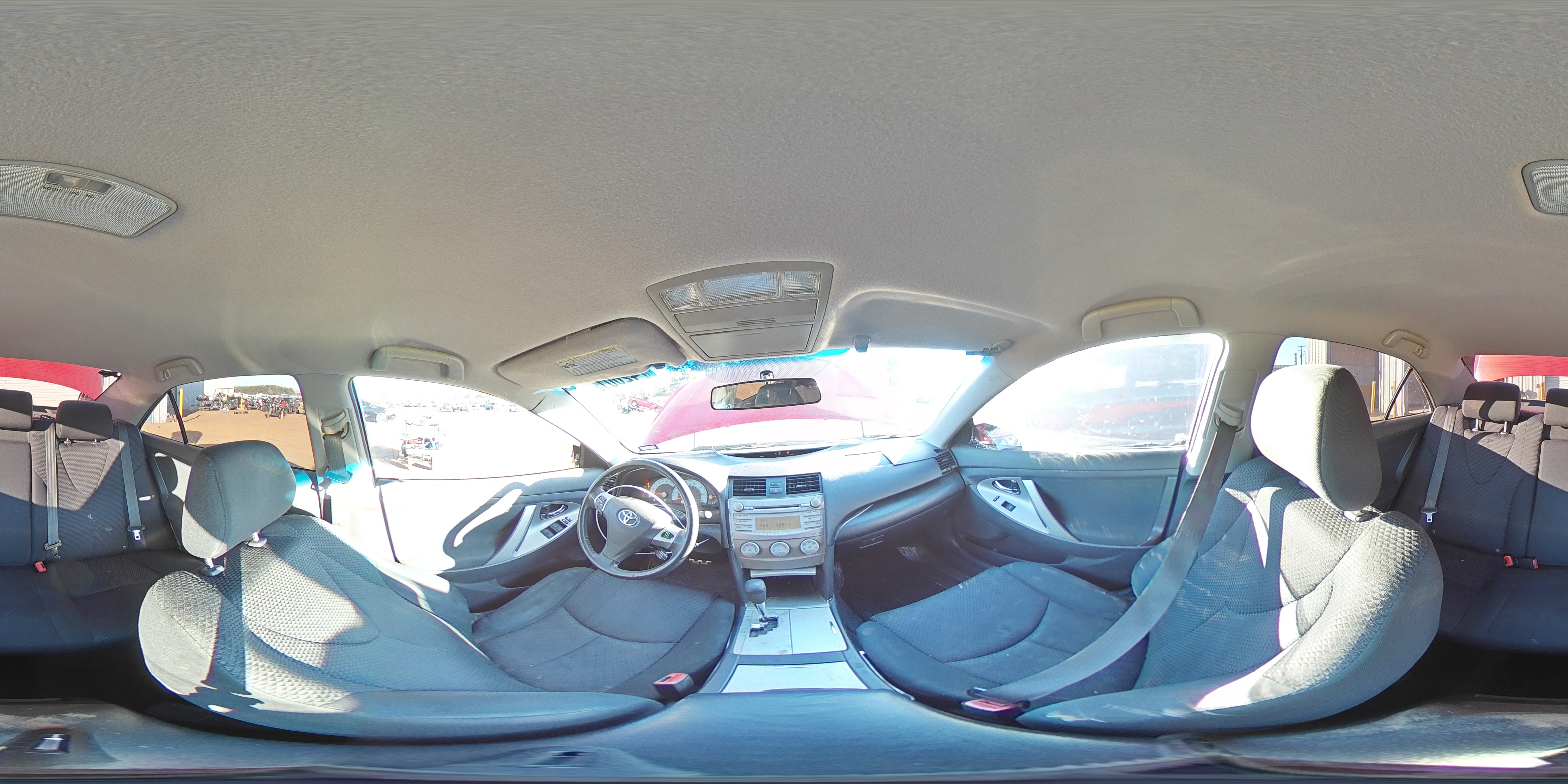 2010 Toyota Camry - Image 12