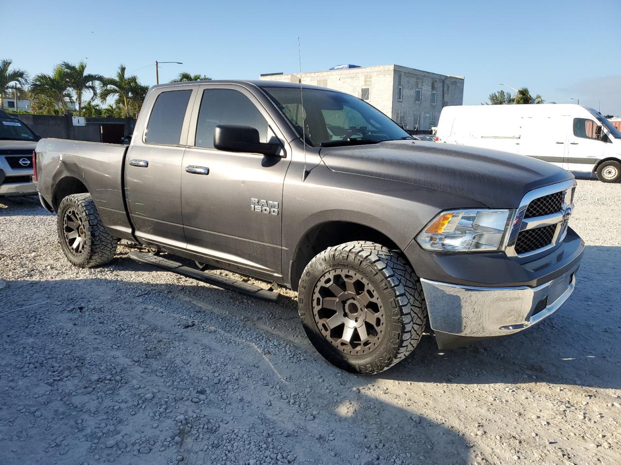 VIN 1C6RR6GG7HS703329 2017 RAM 1500 no.4