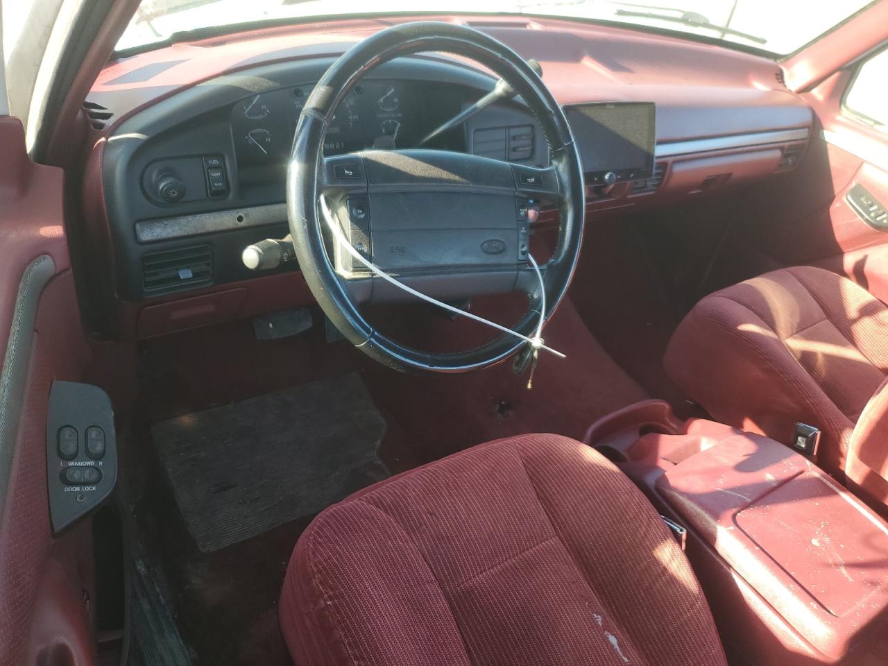 1994 Ford F-150 - Image 8