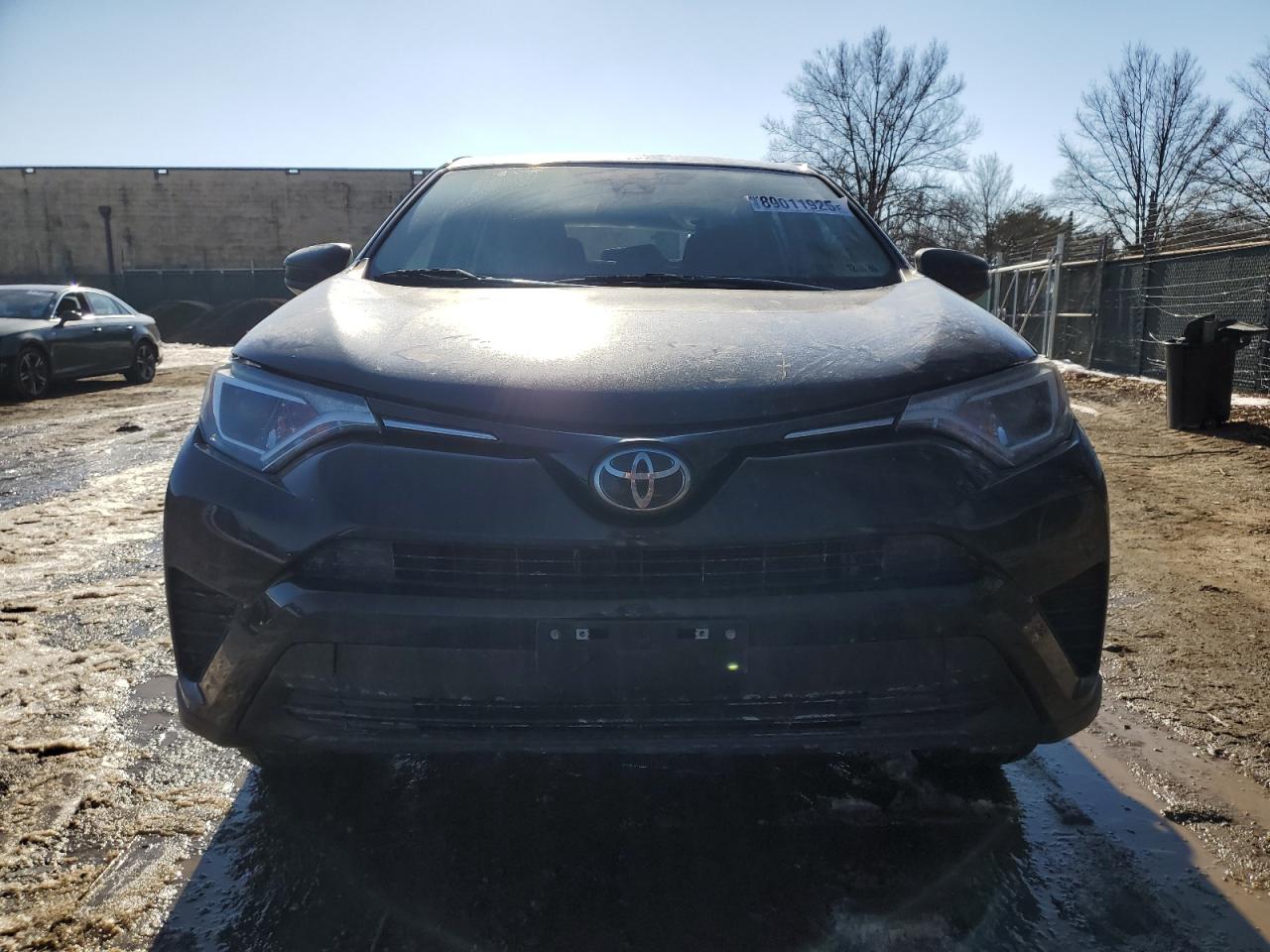 2018 Toyota RAV 4 - Image 5