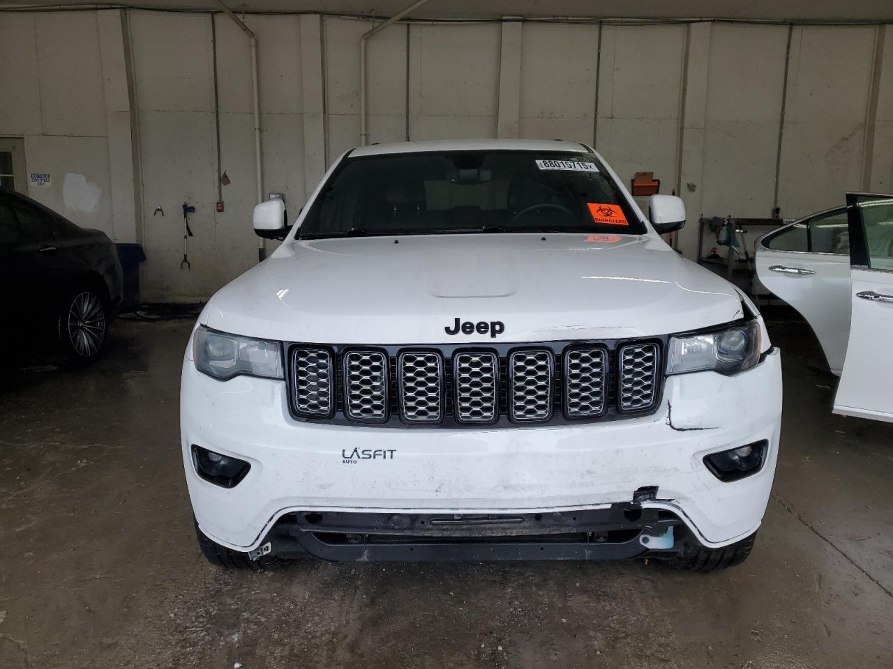2018 Jeep Grand Cherokee - Image 5