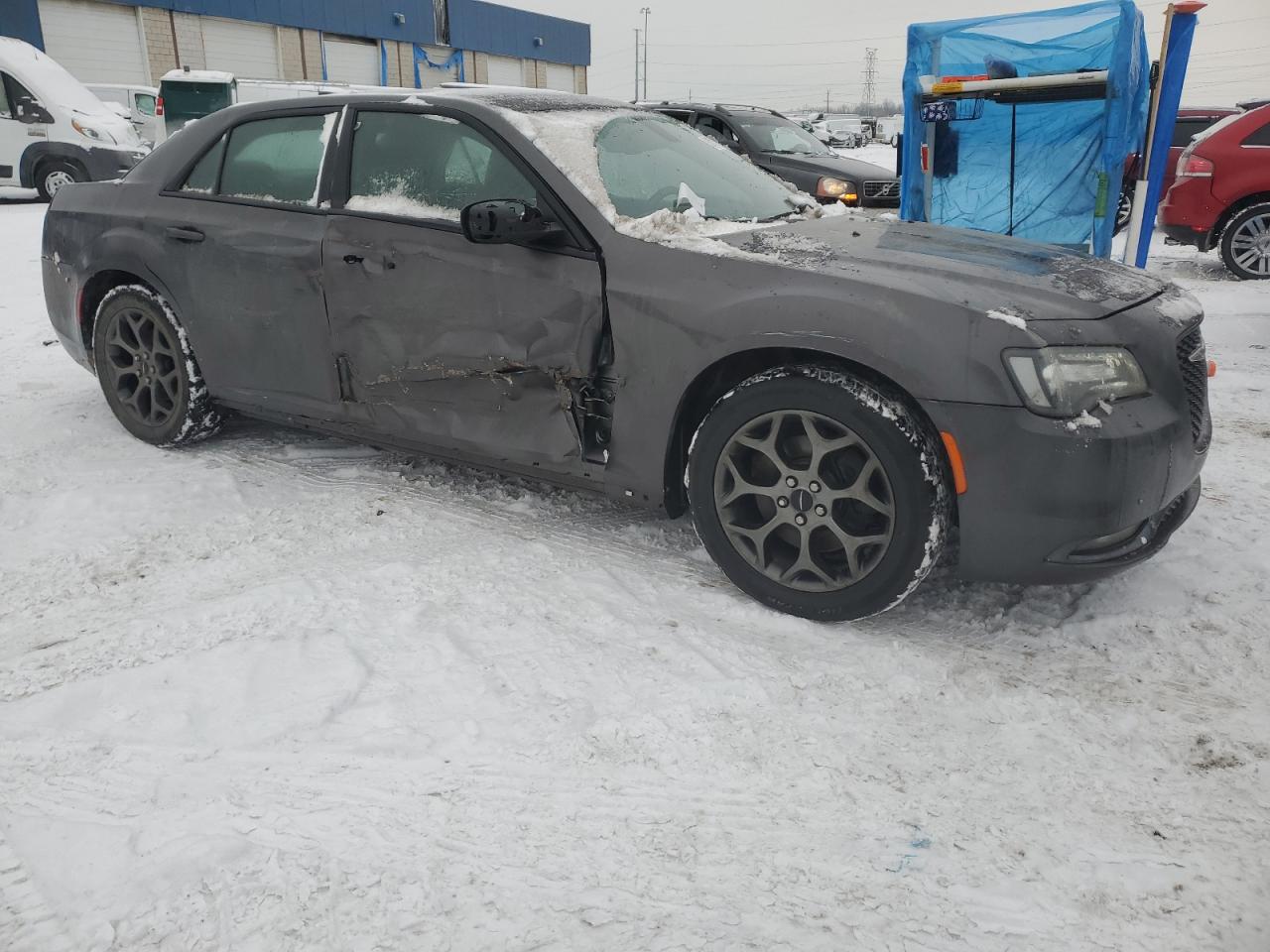 2017 Chrysler 300 - Image 4