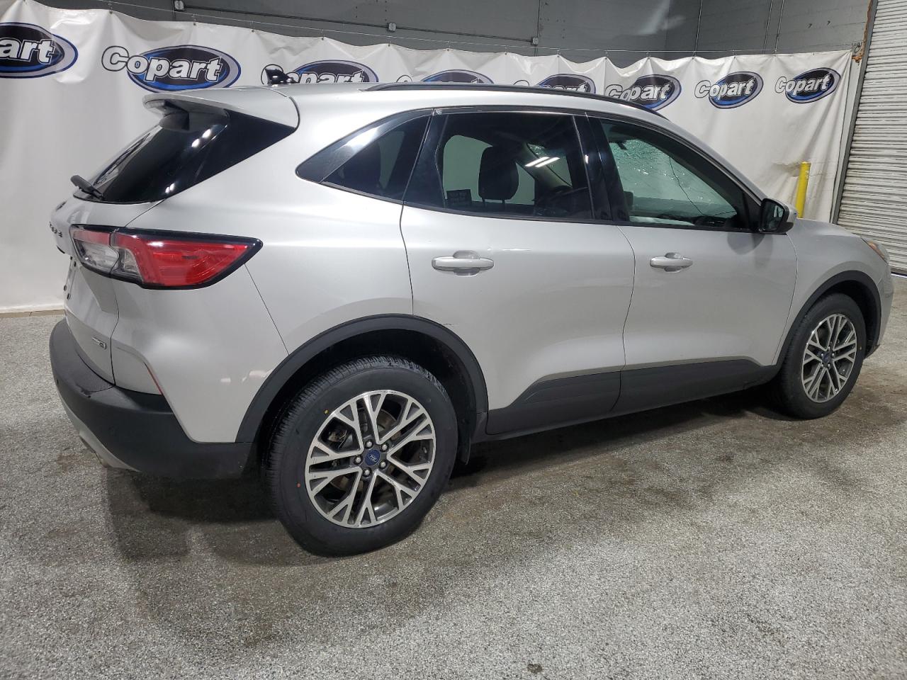 2020 Ford Escape - Image 3