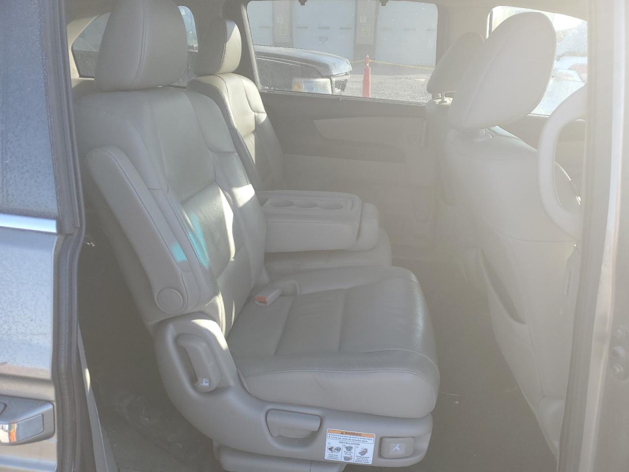 2011 Honda Odyssey - Image 11
