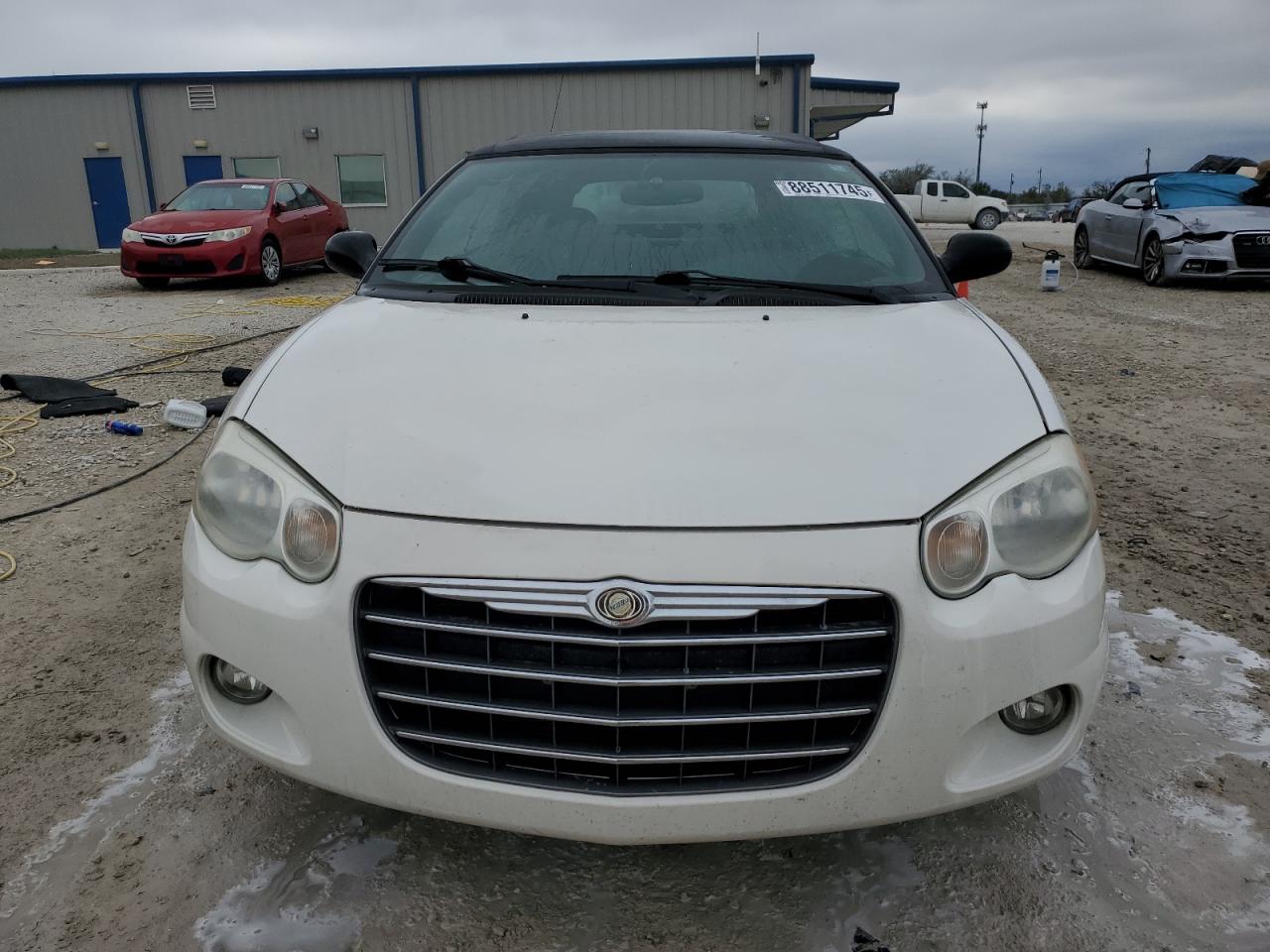 2004 Chrysler Sebring - Image 5