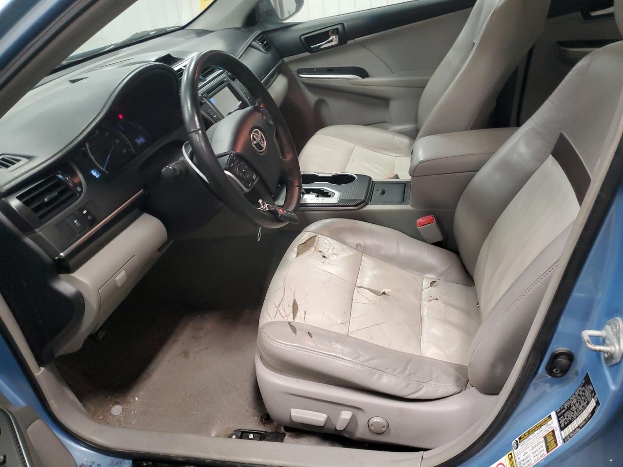 2012 Toyota Camry - Image 7