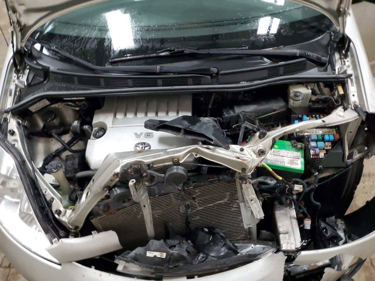 2008 Toyota Sienna - Image 12