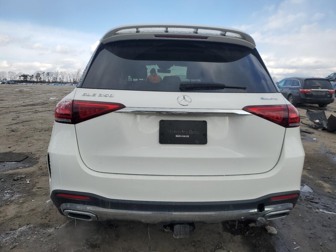 2021 Mercedes-Benz GLE - Image 6