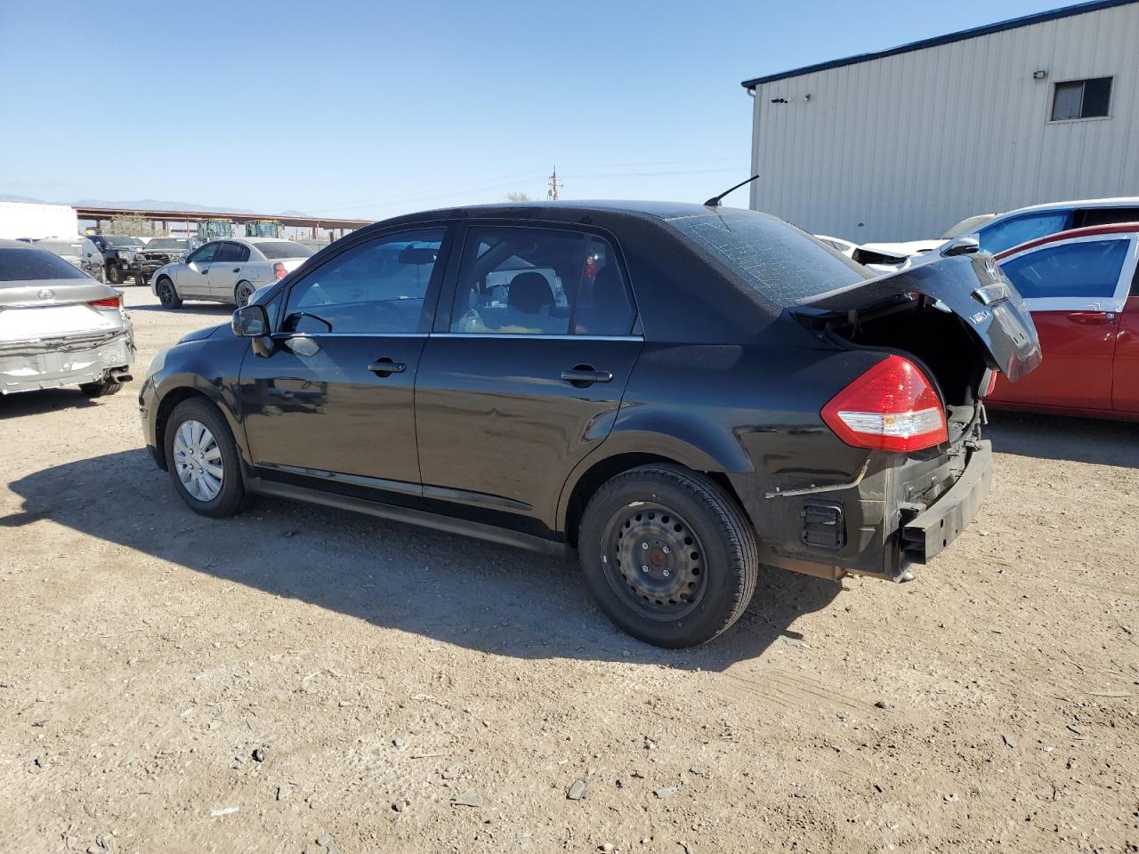 2008 Nissan Versa - Image 2