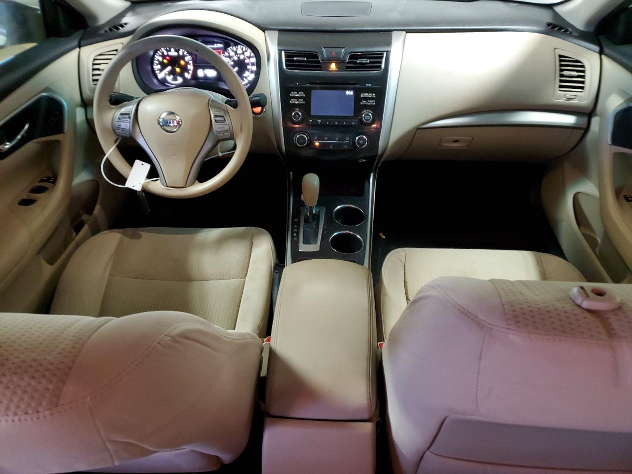 2015 Nissan Altima - Image 8