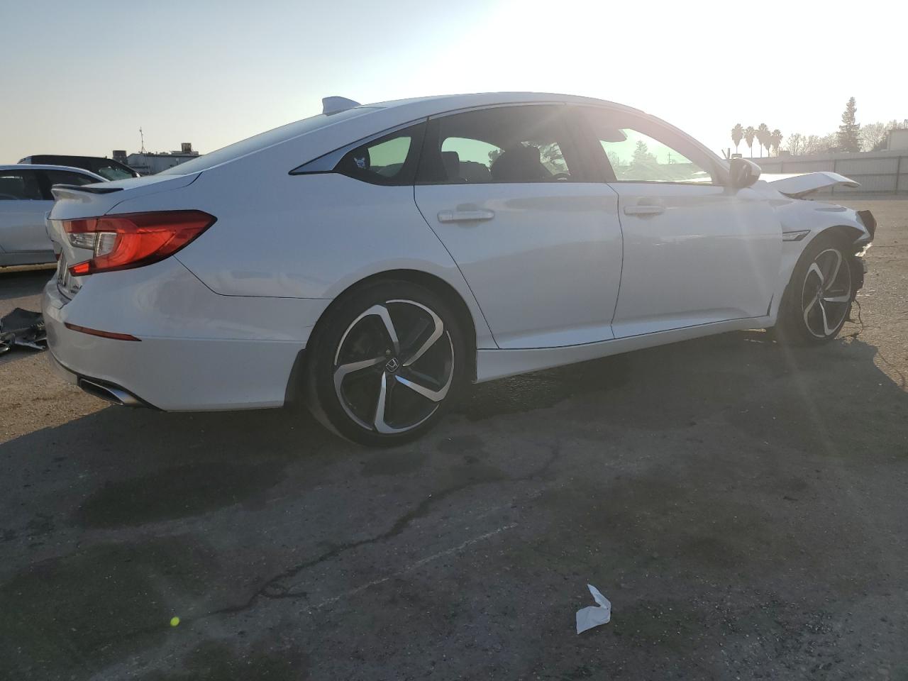 VIN 1HGCV2F39JA022717 2018 HONDA ACCORD no.3