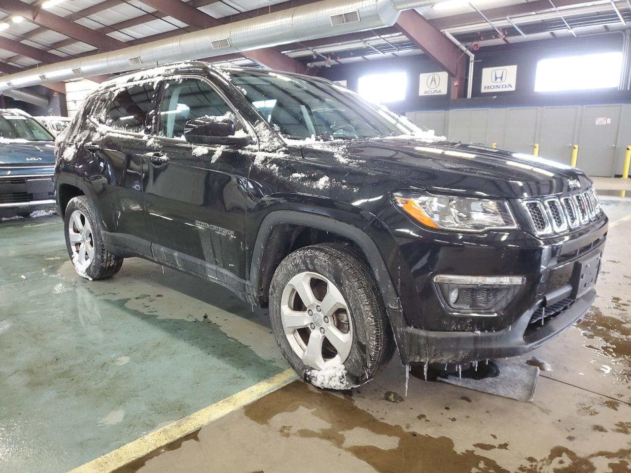 2018 Jeep Compass - Image 4