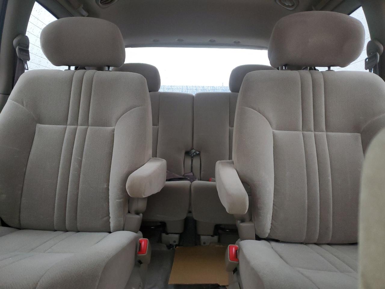 2002 Toyota Sienna - Image 10
