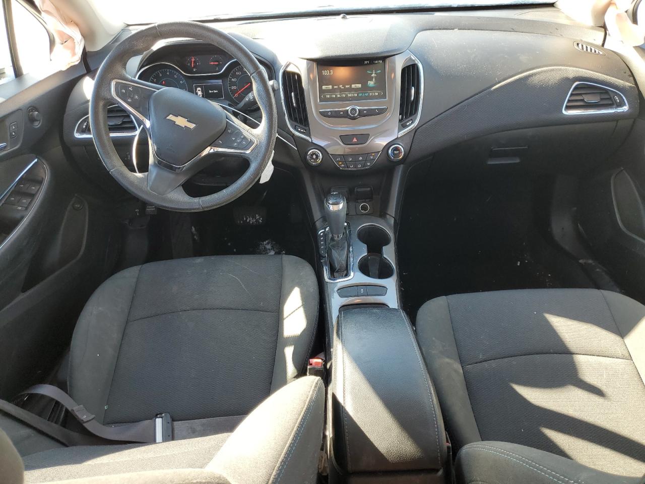 2017 Chevrolet Cruze - Image 8