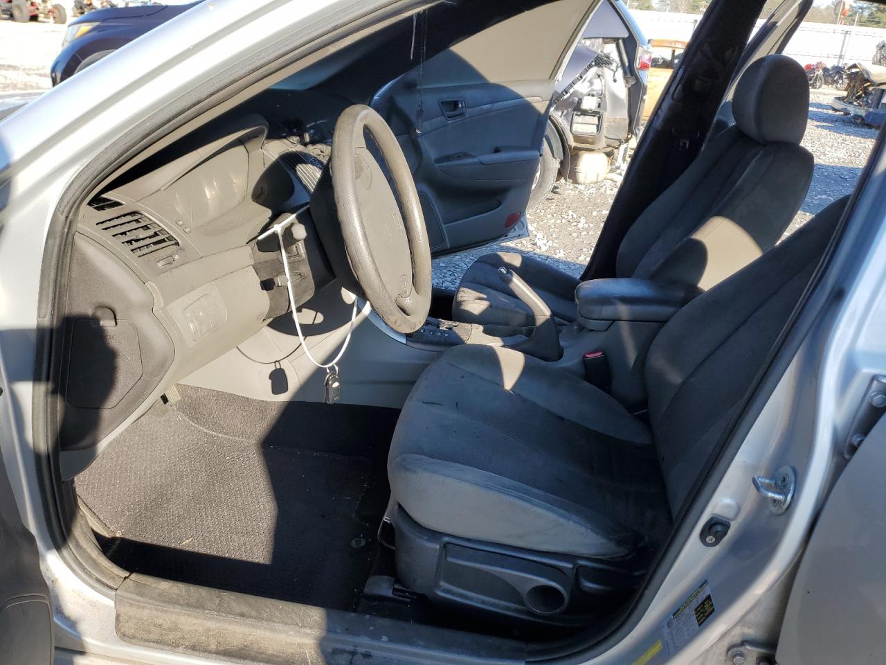 2009 Hyundai Sonata - Image 7