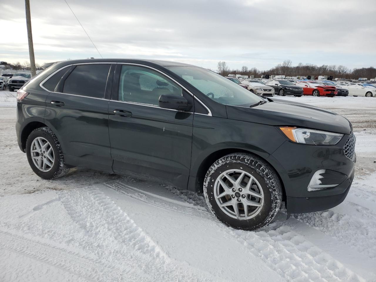 2023 Ford Edge - Image 4