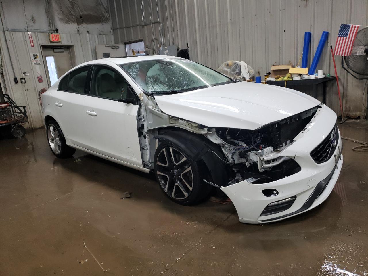 2017 Volvo S60 - Image 4