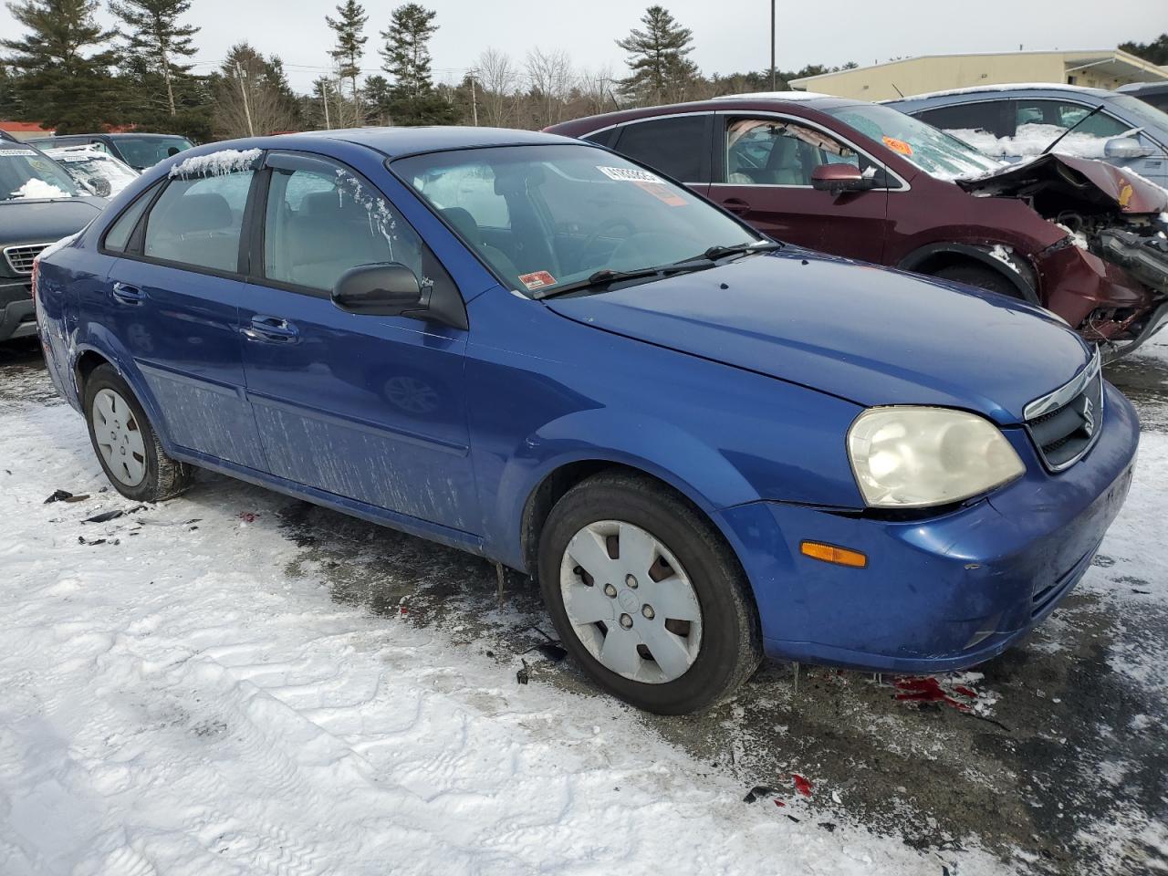 2008 Suzuki Forenza - Image 4
