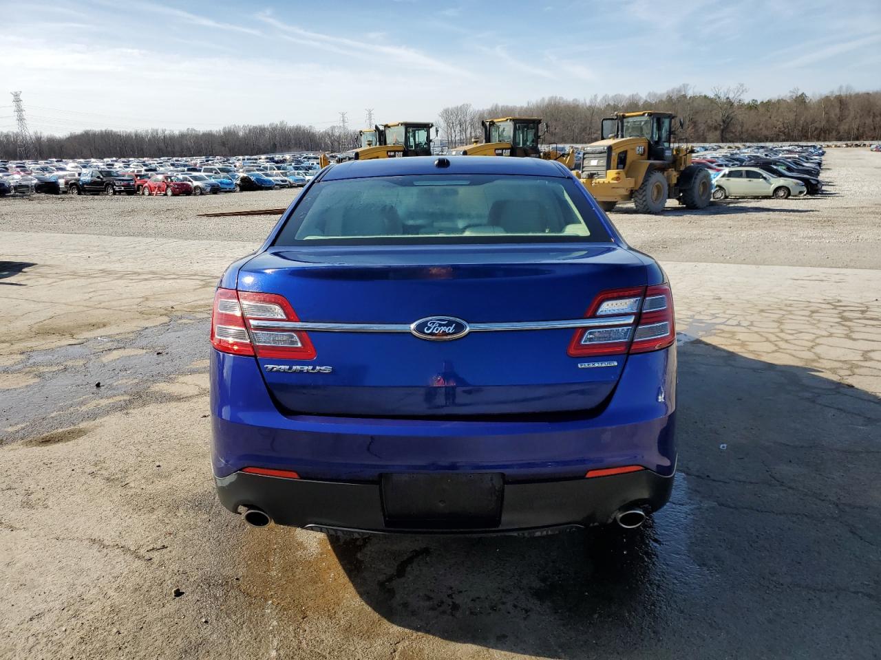 2013 Ford Taurus - Image 6